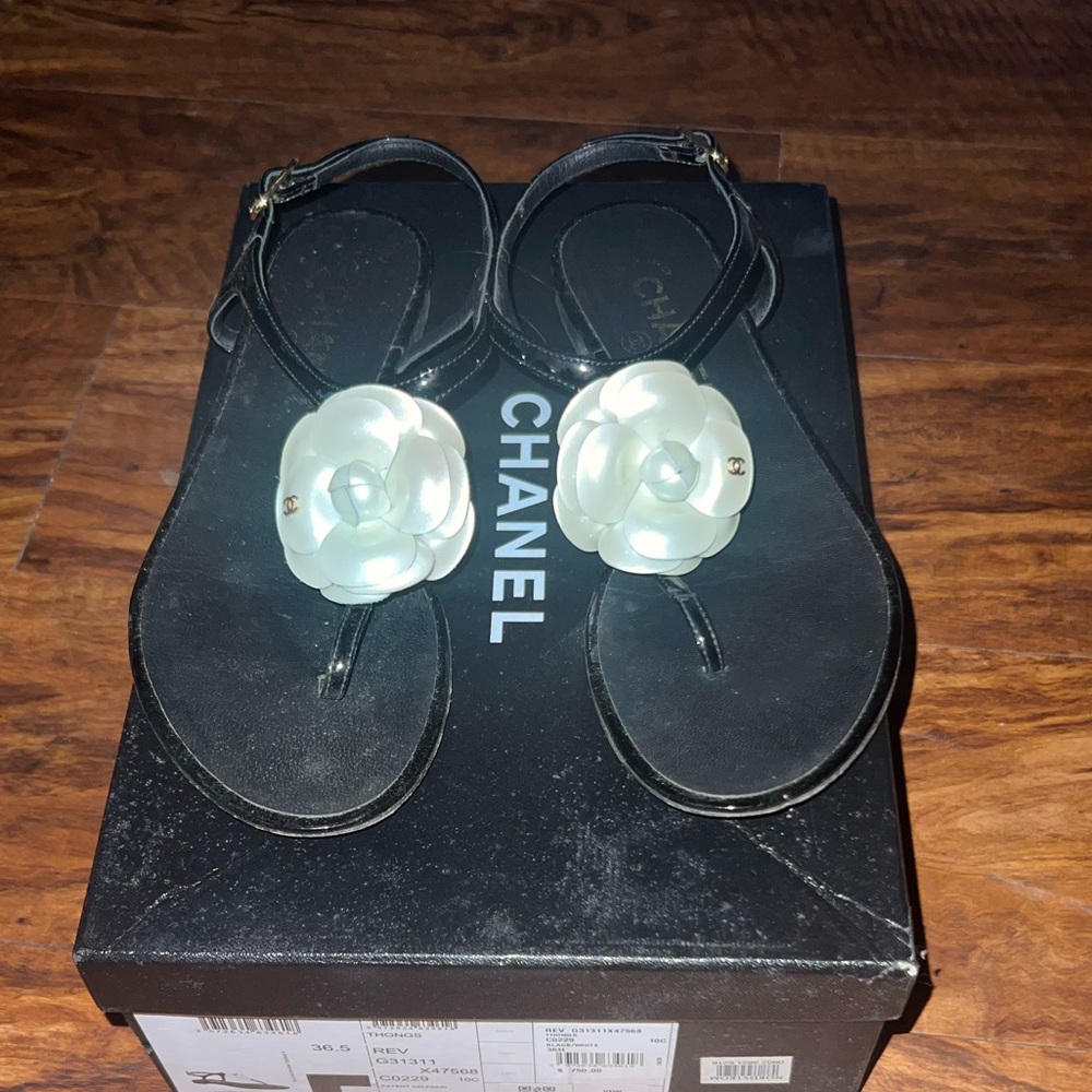 Black CHANEL floral shoe Size 36.5